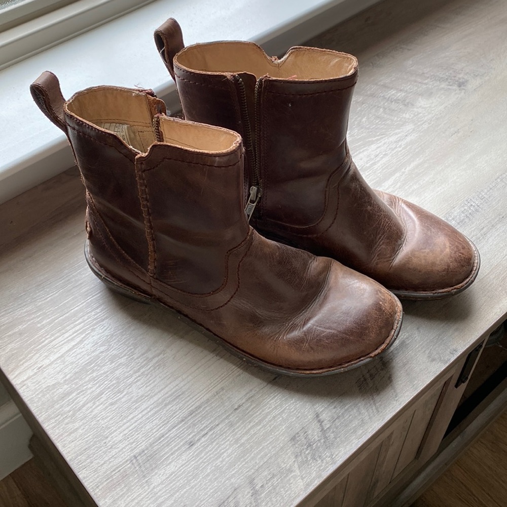 Zipper Ugg Booties